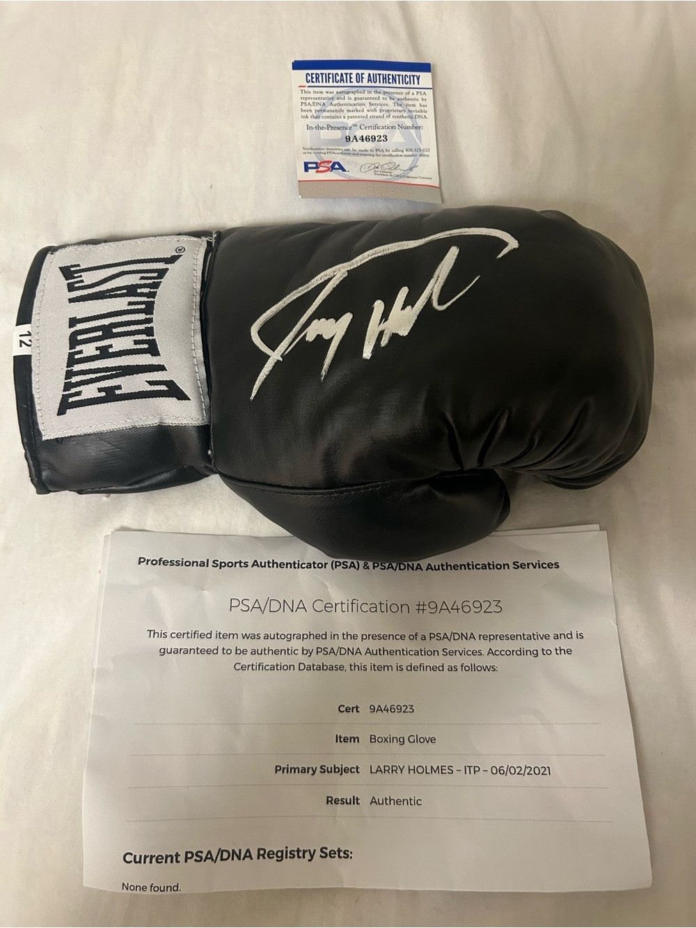 LARRY HOLMES  HOF SIGNED EVERLAST GLOVE PSA/DNA COA